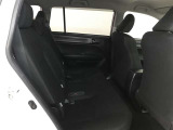 ゆとりある広々とした車内空間は、ドライブを始め買い物やレジャーなど、幅広く活躍します。一人でもみんなとでもお出かけを楽しみましょう!