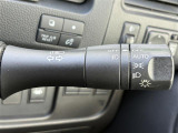 【オートライト(AUTO)】外の明るさをシステムが感知して、自動でヘッドライトが点灯します。ヘッドライトをつけ忘れを防ぐ便利機能です。