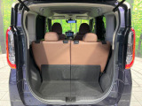 普段のお買い物や通勤、送迎等に十分な荷室スペースを確保しております。セカンドシートを倒すと、大きな荷物の積載も可能です♪
