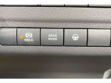 オートホールドスイッチ、ドライブモードスイッチ、セーフティシールドスイッチです。「Eco」「Standard」「Sport」3種類のドライブモードを設定できます。。