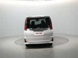 ご覧の車両以外にも多数のU-Carを展示販売しております。