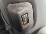 後席シート専用シートヒータースイッチ