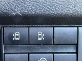 両側電動スライドドアのスイッチ付です。車内からもスイッチひとつで楽にドアの開閉が可能です。電動なので開閉時に力を使う必要がなく、半ドアになることもありません!