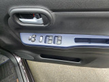 電動格納ミラー+全席電動パワーウインドウ!