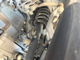 お車を安心してお乗りいただく為には、足回りの定期点検が欠かせません。サービスサポート(有償保証)では無料点検もご提供しており、安心のカーライフをお過ごしいただけるサポート体制が整っています。