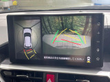【パノラミックビューモニター】専用のカメラにより、上から見下ろしたような視点で360度クルマの周囲を確認することができます☆死角部分も確認しやすく、狭い場所での切り返しや駐車もスムーズに行えます。