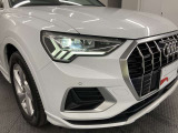 LEDヘッドライト。デイタイムランニングライトも備わっております。