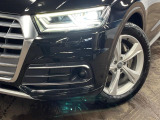 ●LEDハイビームが多数独立で存在し、ハイビーム時に対向車や前方を走る車の部分をロービームに切り替えが可能!!シーケンシャルウインカーも装備!!