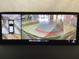 狭い場所での駐車やすれ違いなどでより的確な運転操作に役立つ360&deg;ビューモニターが装備されています。