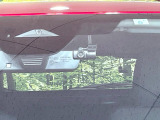 【ドライブレコーダー】ドライブレコーダー装備!走行中はもちろん、あおり運転や事故に遭遇した際、映像で記録し、万一のリスクに備えます。※記録用SDカードはお客様ご自身でご準備いただく必要があります。