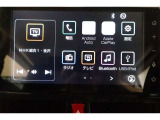 ディスプレイオーディオを装備。スマホとクルマをつなぐことで、これまでのナビに加えて、いろんなサービスが楽しめます。