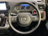 【純正革巻きステアリング】上質な革を使用することで、手にしっかり馴染みとても運転しやすいハンドルです♪