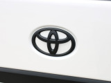 TOYOTAエンブレム艶無しブラックペイント済み!!