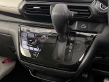 オートエアコンで快適な車内温度を演出してくれます!