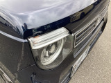 明るくて長寿命のLEDヘッドライト採用