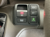 パーキングブレーキはスマートな電子制御式と合わせて渋滞時等にブレーキペダルから足を離しても停車状態を保持してくれるオートブレーキホールド機能で運転が楽になります。スタートはアクセルペダルを踏むだけ