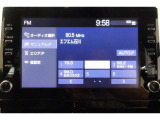 ディスプレイオーディオを装備。スマホとクルマをつなぐことで、これまでのナビに加えて、いろんなサービスが楽しめます。