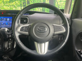 【純正革巻きステアリング】上質な革を使用することで、手にしっかり馴染みとても運転しやすいハンドルです♪
