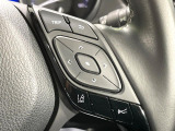 【トヨタセーフティセンス】走行中に前方の車両等を認識し、衝突しそうな時は警報とブレーキで衝突回避と被害軽減をアシスト。より安全にドライブをお楽しみいただけます。