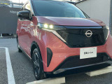 LEDヘッドライトはハロゲンランプの約2倍の光量で明るく遠くを照らし、夜間走行時の視認性を高めます。さらに長寿命や省電力、スタイリッシュな印象も際立たせます。