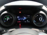 メーターはスッキリとしたデザインで、とても見やすく、安全運転のお役に立ちます。