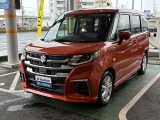 メーカー純正の全方位モニタ付きナビ搭載で