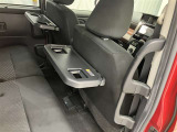 ゆとりある広々とした車内空間は、ドライブを始め買い物やレジャーなど、幅広く活躍します。一人でもみんなとでもお出かけを楽しみましょう!