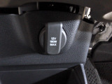 12V電源ソケットを設置しております。周辺機器の充電にご利用頂けます。