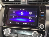 ナビ機能だけでなく、ミュージックサーバー、Bluetooth、フルセグテレビ、DVDとCD再生など、オーディオ機能がついています。