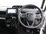 運転席廻りです。