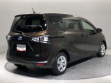 ご納車前にはエンジンオイル・オイルエレメント等を交換して、トヨタディーラーのエンジニアがしっかりと整備をさせていただきます。交換部品などについては、スタッフへお尋ねください。