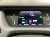ホンダが推し進める総合先進安全装備のセンシング搭載! 衝突や斜線はみだしなどの危険が予測される時、センサーが警告。ヒューマンエラーを高度先進技術が補完してくれます。