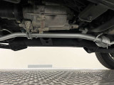 下回りの様子。運転席側からの状態。