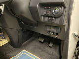 運転席周辺にある各種スイッチ画像です。今では必須アイテムのETCも装備(^^♪