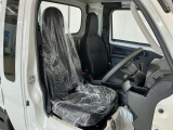 【運転席・助手席】内装ルームクリーニング済みです。しっかり綺麗にしていますので、是非、お確かめください。車に自信があるからこそ、是非一度ご来店頂き内外装も見てもらえると幸いです。
