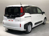 ご納車前にはエンジンオイル・オイルエレメント等を交換して、トヨタディーラーのエンジニアがしっかりと整備をさせていただきます。交換部品などについては、スタッフへお尋ねください。