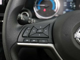 便利なステアリングスイッチ装備です。