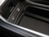 ご契約からご納車、そしてアフターフォローまで。AAA横浜青葉の専任スタッフは、お客様のAudiライフをきめ細かくサポートさせて頂きます。
