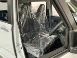 【運転席・助手席】内装ルームクリーニング済みです。しっかり綺麗にしていますので、是非、お確かめください。車に自信があるからこそ、是非一度ご来店頂き内外装も見てもらえると幸いです。