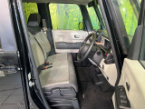 運転席シート廻りは使用感も少なく、良好な状態となっています。丁寧に使われていたことがよくわかりますね。