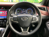 【純正革巻きステアリング】上質な革を使用することで、手にしっかり馴染みとても運転しやすいハンドルです♪