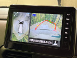 【マルチアラウンドモニター】専用のカメラにより、上から見下ろしたような視点で360度クルマの周囲を確認することができます☆死角部分も確認しやすく、狭い場所での切り返しや駐車もスムーズに行えます。