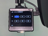 【ドライブレコーダー】安心・安全なカーライフに必須のドライブレコーダーを装備!走行中はもちろん、あおり運転や事故に遭遇した際の状況も映像で記録し、万一のリスクに備えます。