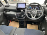 納車から1ヶ月を目安に無料点検を受けていただけます。(最寄りの日産のお店でも可能です)