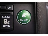 ECONスイッチの効果とあなたの運転で、クルマと力をあわせ「燃費向上=ガソリン代の節約=CO2 削減」のチャレンジをお楽しみください。