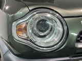 LEDヘッドライトは、点灯の瞬間から最大光量を発揮し、突然暗くなるトンネルなどでの安定感を高めます。