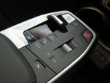 トグルスイッチ式のセレクターレバーが、より直感的で快適な操作性を実現。