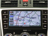 パナソニック製7インチナビが付いております。