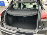 トノカバーがあるので、車外から荷室内が見えず防犯面とプライバシー面が向上します。