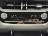 【 オートエアコン 】車内温度を感知して自動で温度調整をしてくれるのでいつでも快適な車内空間を創り上げます。 //